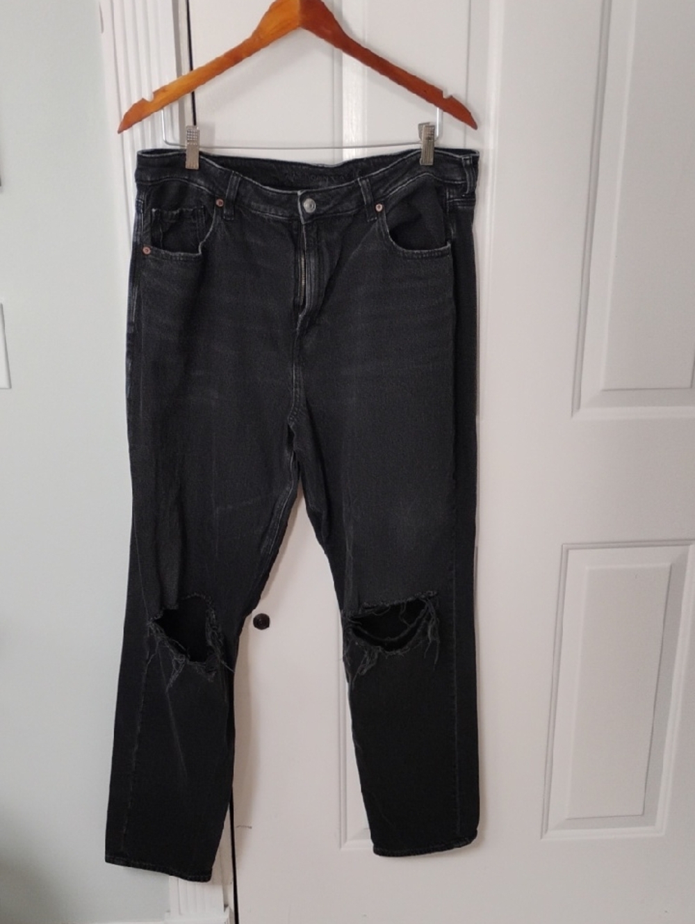 American Eagle Outfitters Black Boot Cut Jeans with Knee Rips